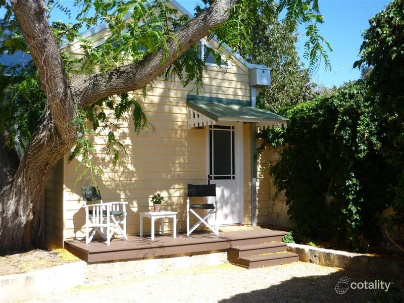 79 Wood St, White Gum Valley, WA 6162