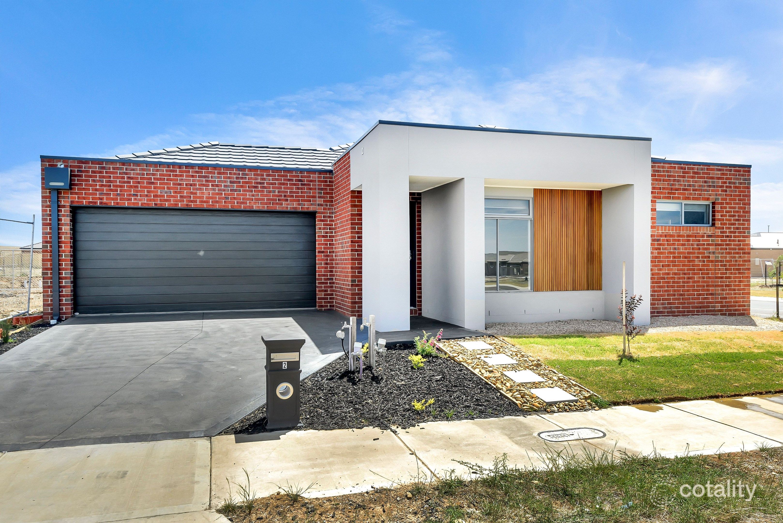 2 Potter Cct, Mickleham, VIC 3064