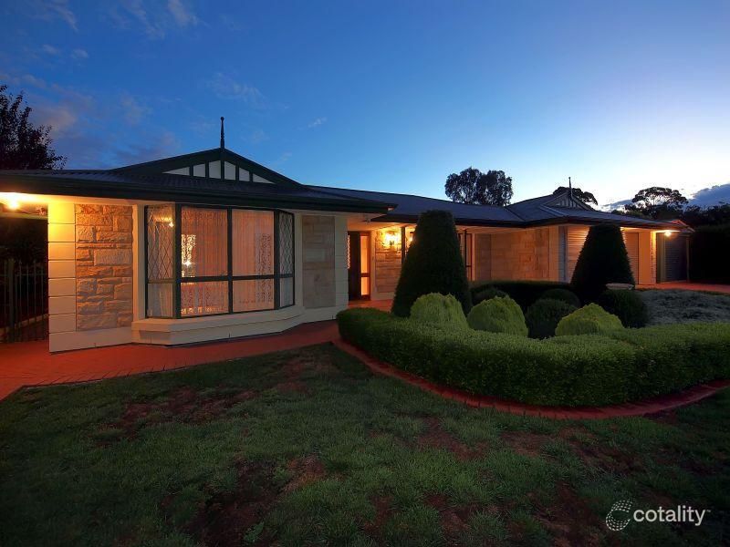 16 Jacaranda Dr, Woodside, SA 5244