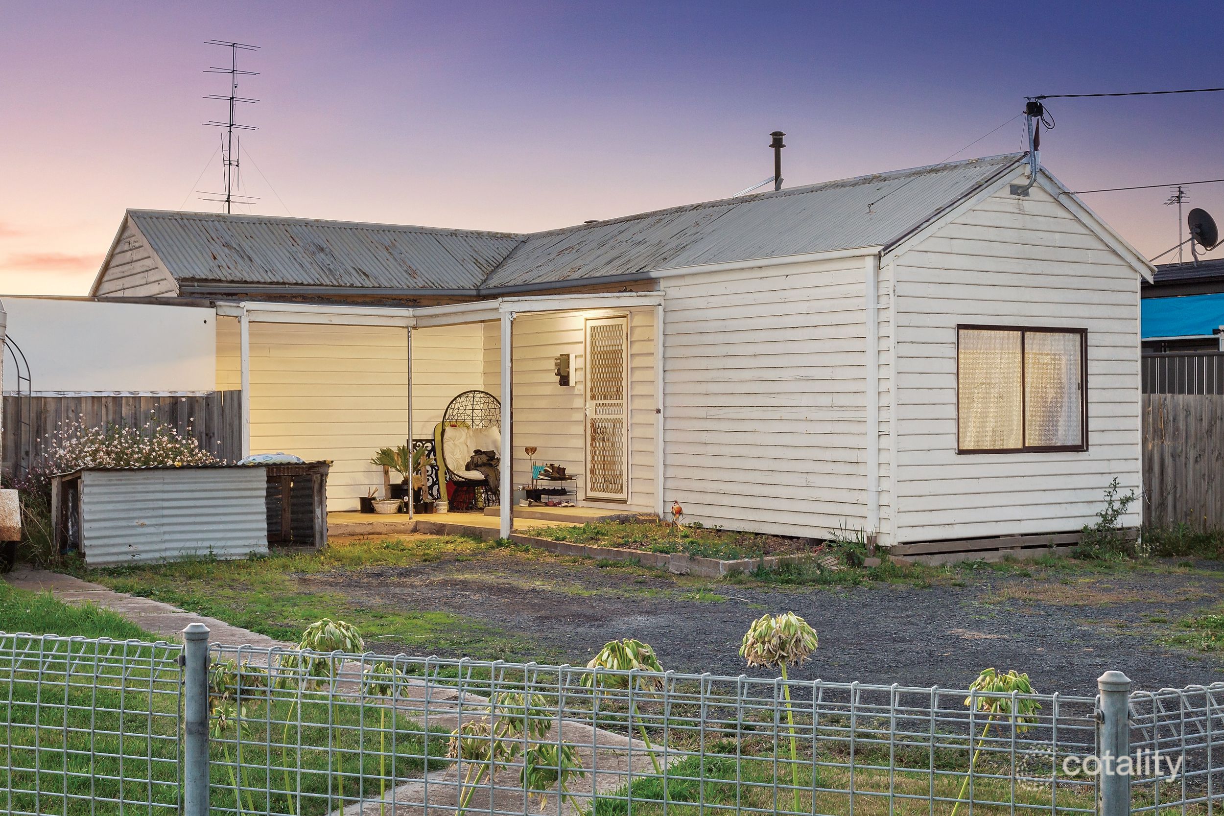10 Albion St, Sebastopol, VIC 3356