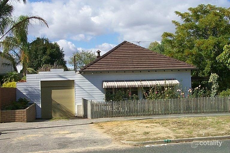 42 Windsor Rd, East Fremantle, WA 6158