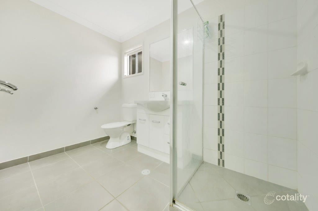 11 Stewart St, West Gladstone, QLD 4680