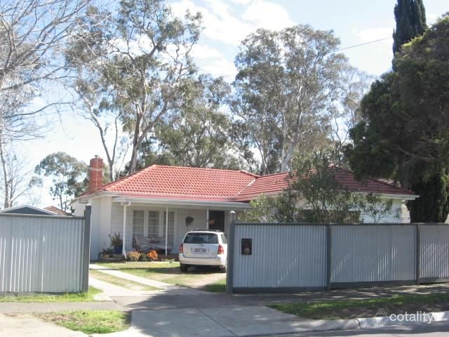 4 Ambrie Cres, Noble Park, VIC 3174
