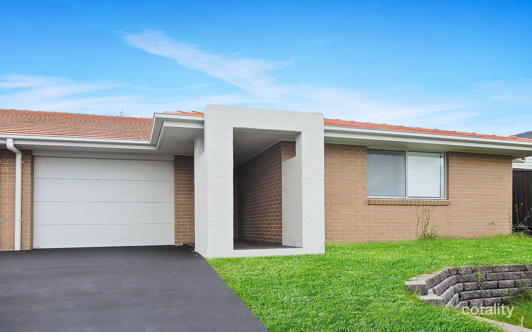 2 Eucalyptus Cl, Hamlyn Terrace, NSW 2259