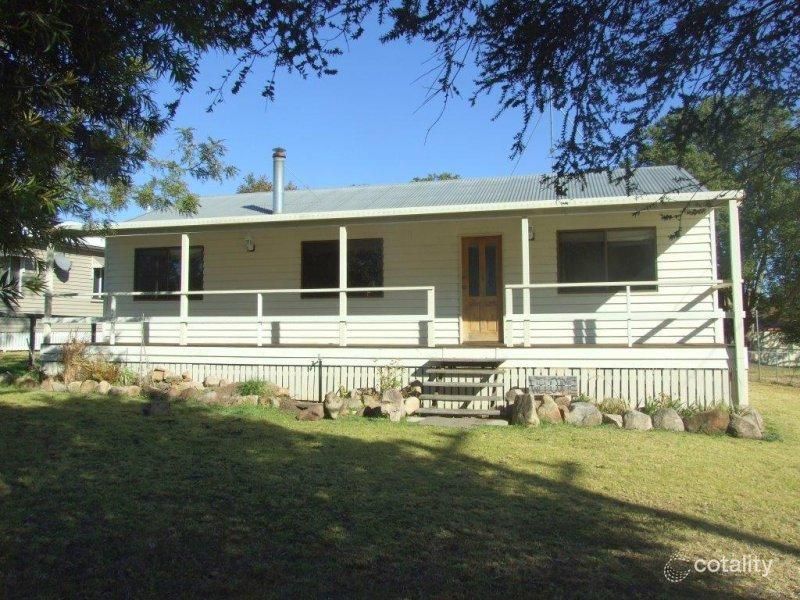 1 Oxford St, Crows Nest, QLD 4355