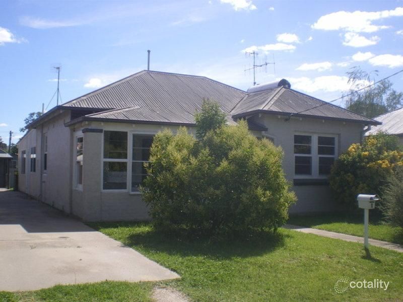 8 Morrisset St, Bathurst, NSW 2795