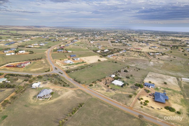 208 Eliza Shaw Dr, White Peak, WA 6532