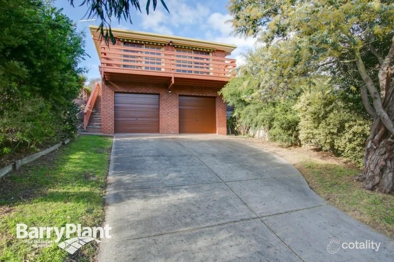 111 Third Ave, Rosebud, VIC 3939