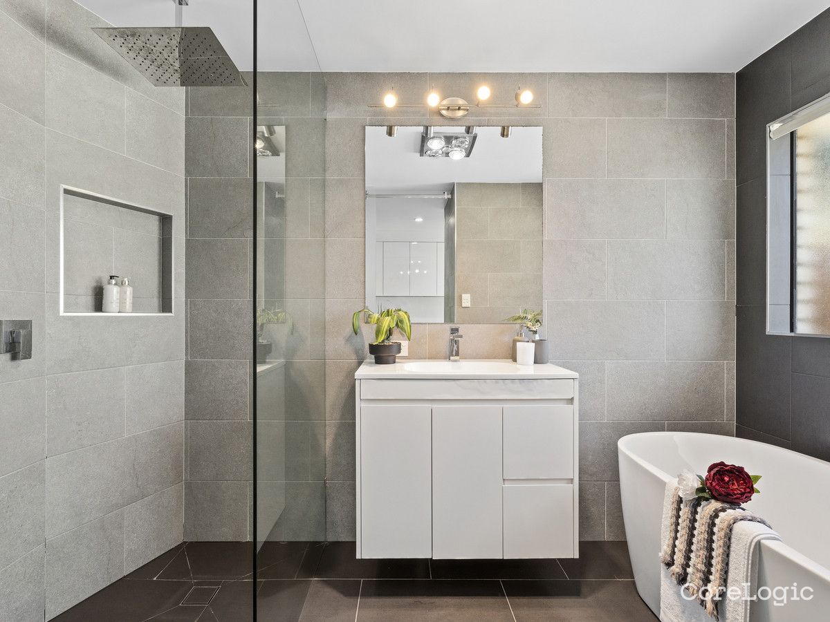 41 Manning Cct, Pacific Pines, QLD 4211