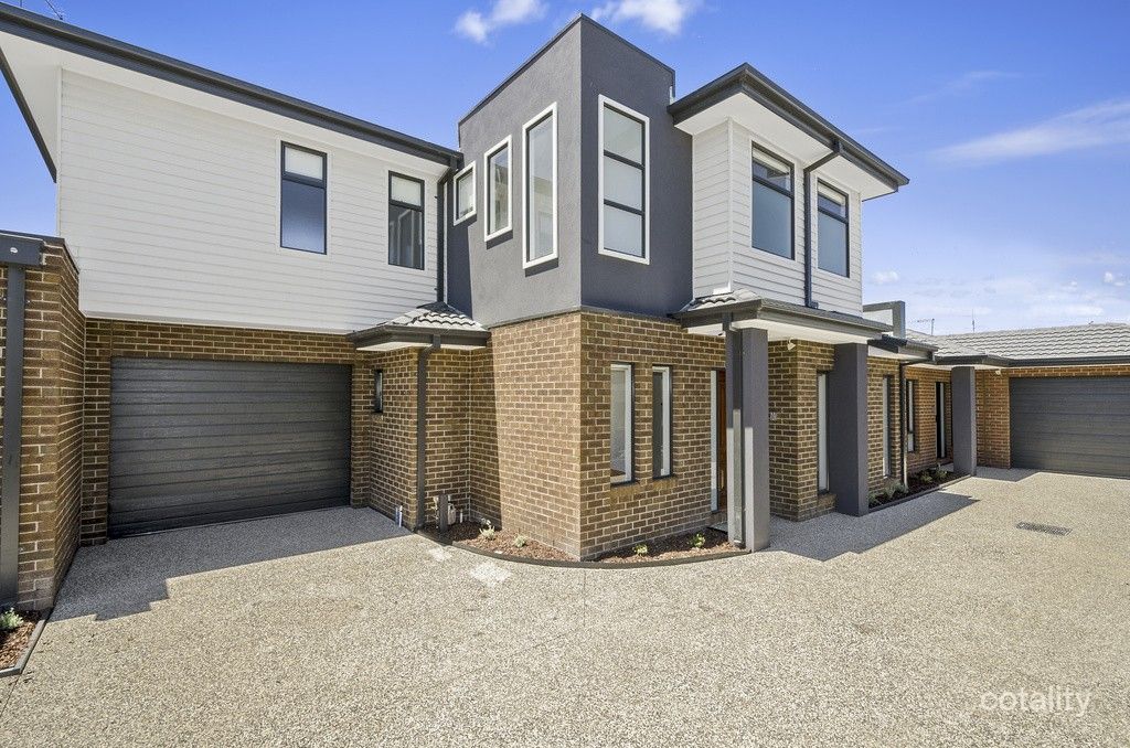 2/51 Stenhouse Ave, Brooklyn, VIC 3012