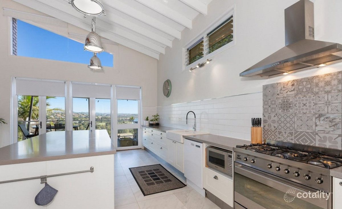 19 Durigan Pl, Banora Point, NSW 2486