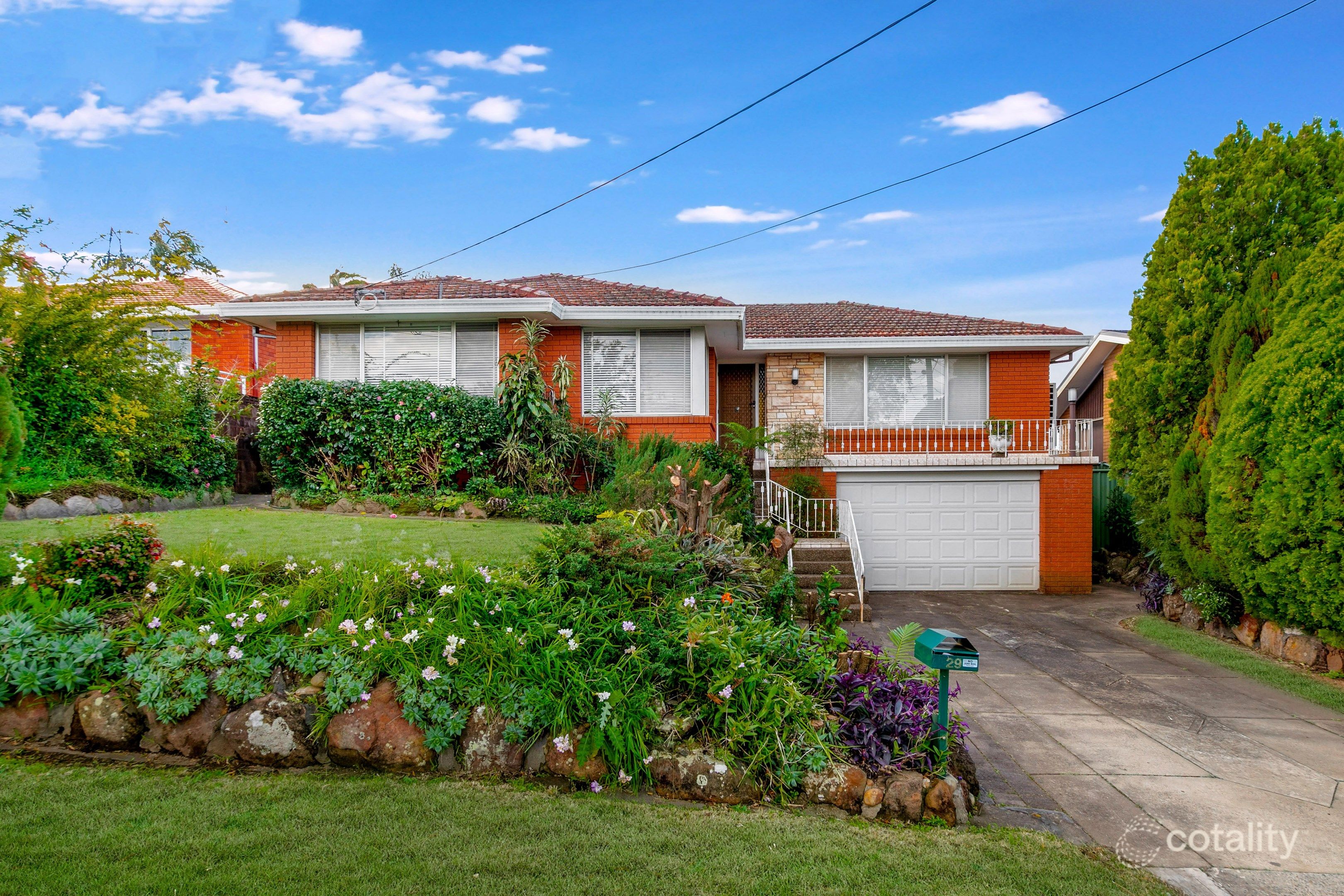 29 Saric Ave, Georges Hall, NSW 2198