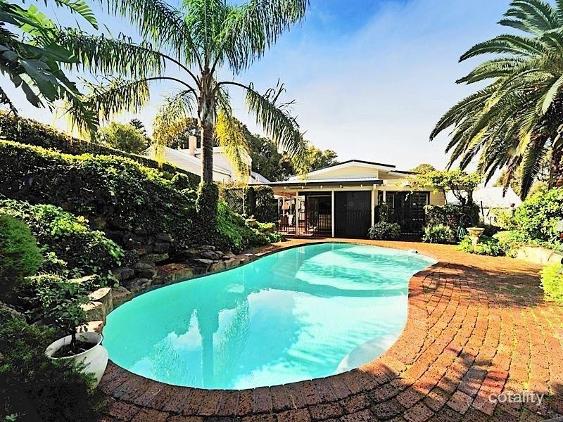 6 Australind St, Swanbourne, WA 6010