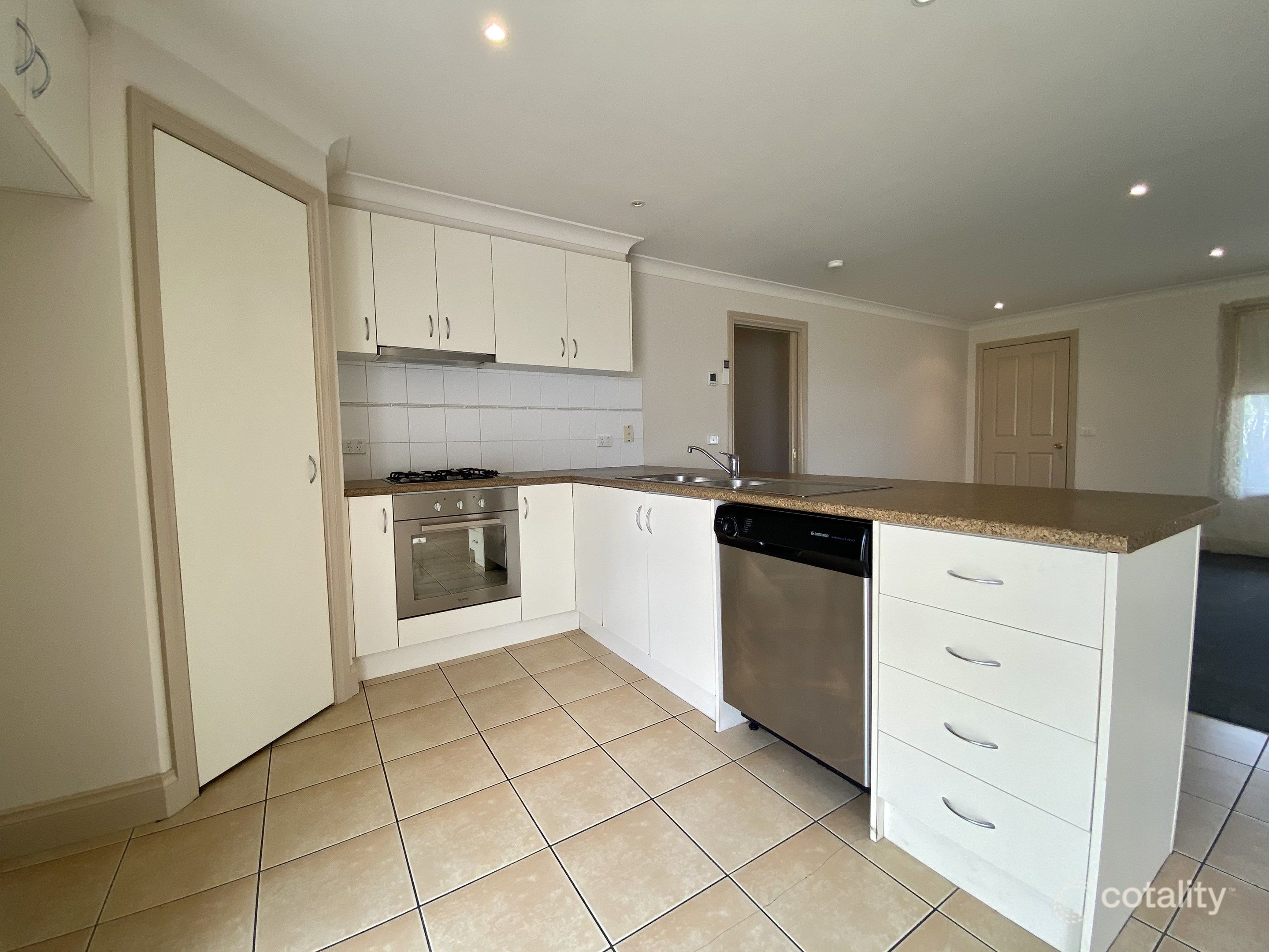 1b Tasman Ave, Belmont, VIC 3216