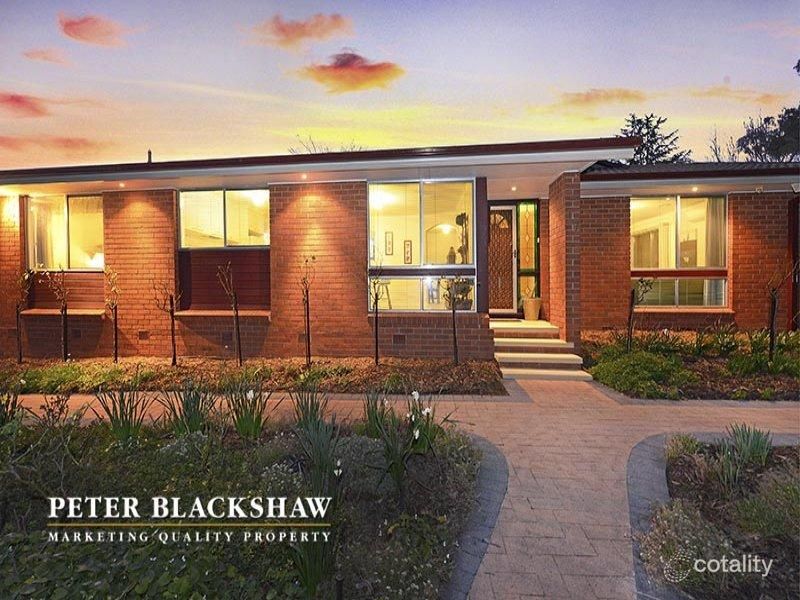 17 Oldfield Cct, Kambah, ACT 2902