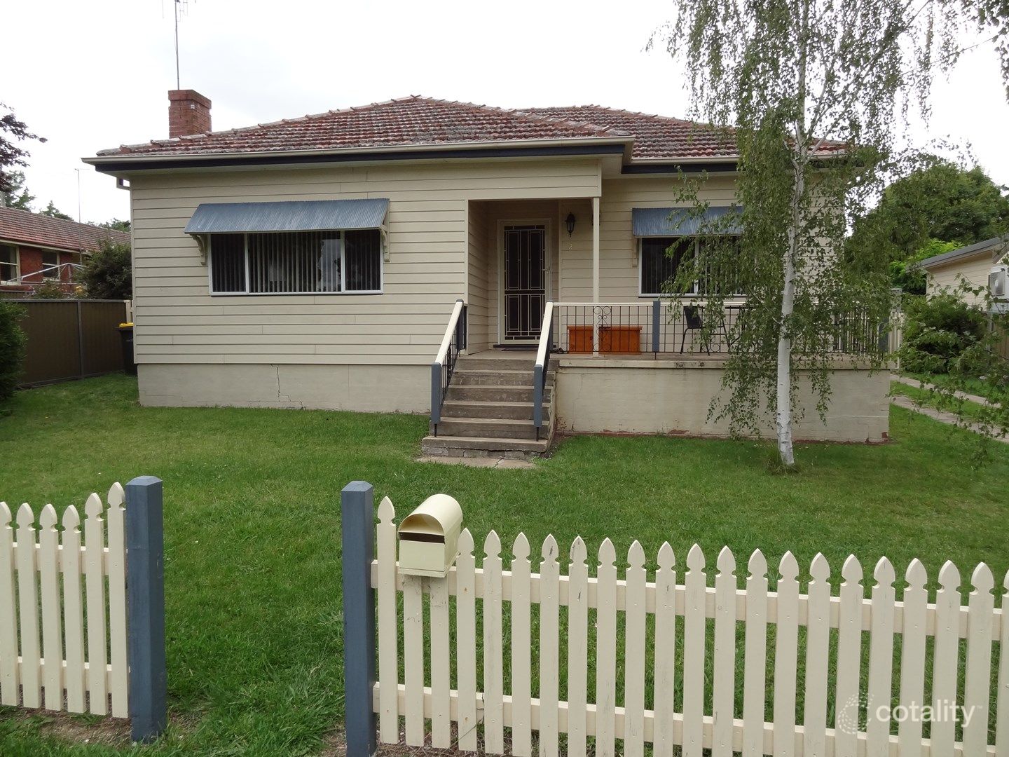 2 Furness St, Bathurst, NSW 2795