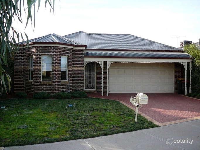 12 The Parkway, Caroline Springs, VIC 3023
