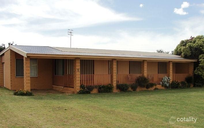 1 Downer Ave, Goolwa South, SA 5214