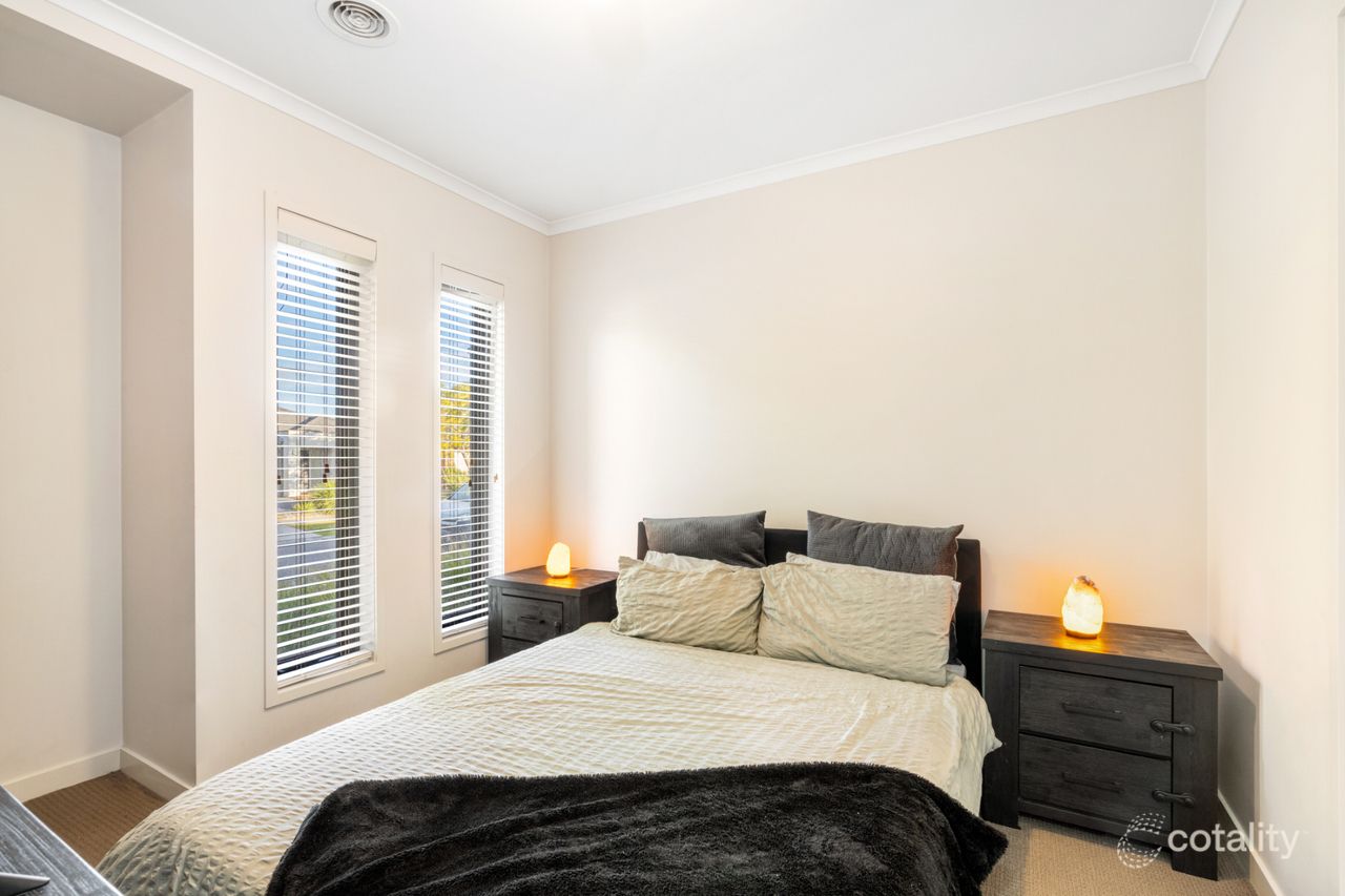 6 Beekeeper Rd, Armstrong Creek, VIC 3217