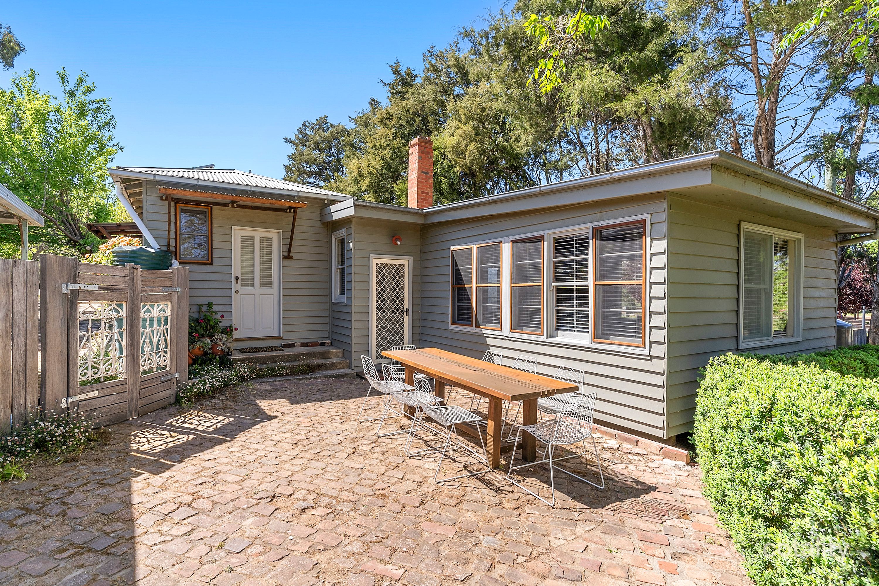 14 Hazel St, Oaks Estate, ACT 2620