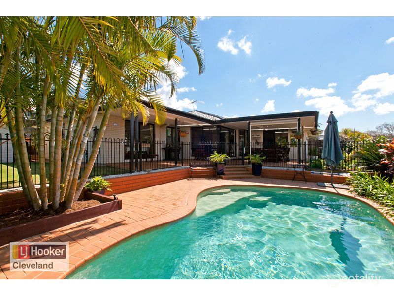 28 Daydream St, Redland Bay, QLD 4165