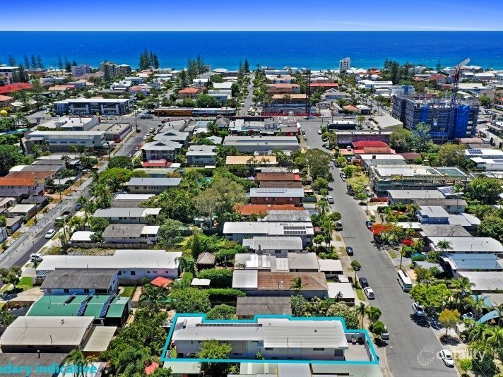 35 Glenelg Ave, Mermaid Beach, QLD 4218