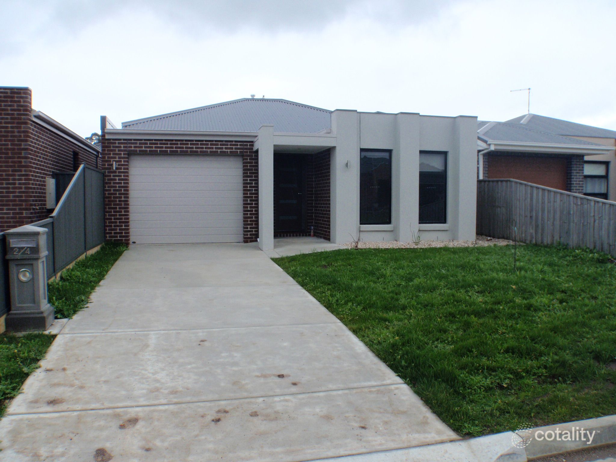 2/4 Maurie Paull Ct, Mount Clear, VIC 3350