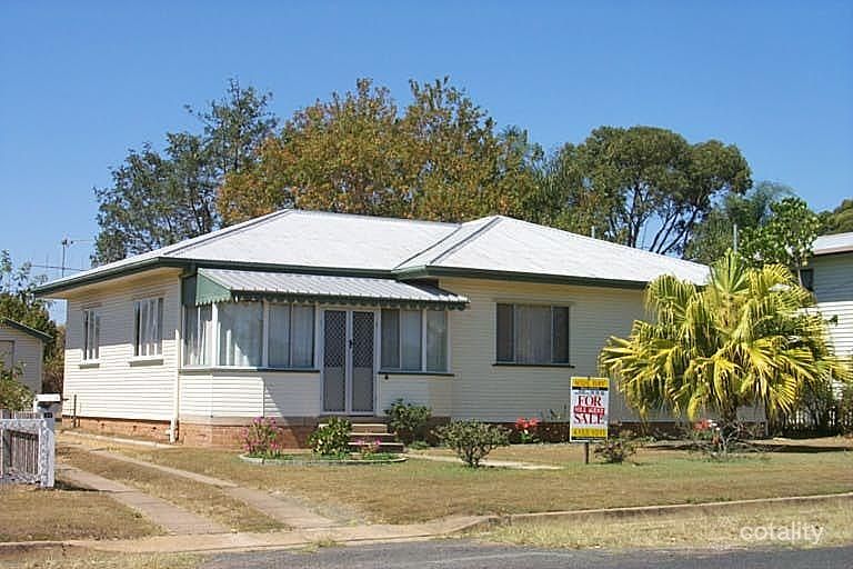 27 Moran St, Svensson Heights, QLD 4670