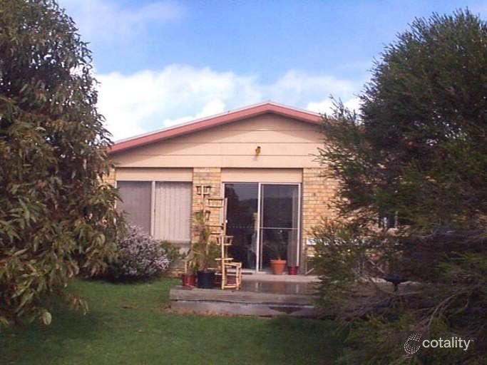 33 Palm Tree Dr, Safety Beach, VIC 3936