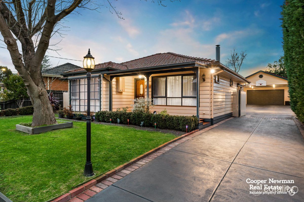 6 Fulton Cres, Burwood, VIC 3125