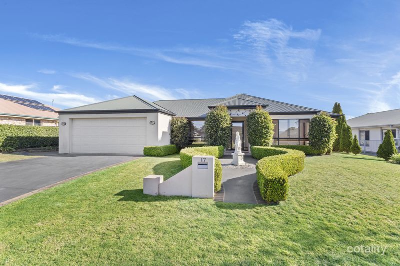 17 Mather St, Highfields, QLD 4352