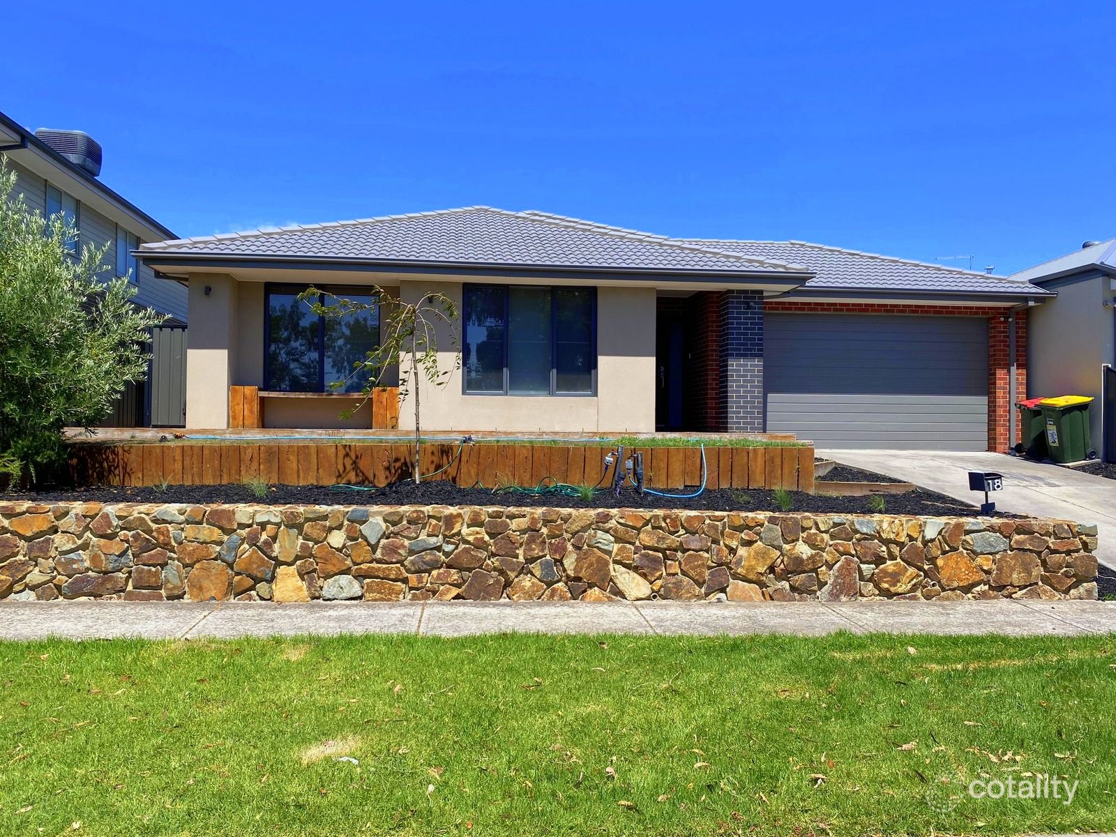 18 Season Way, Craigieburn, VIC 3064