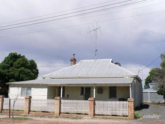 48 Beaufort St, Katanning, WA 6317