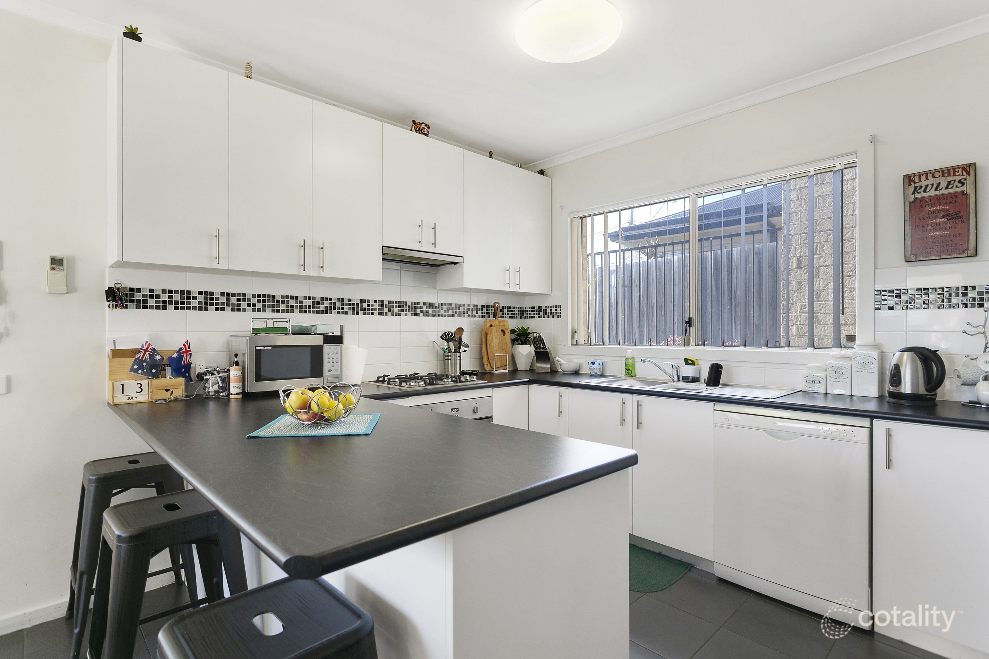 2/15 Warrandyte Rd, Langwarrin, VIC 3910