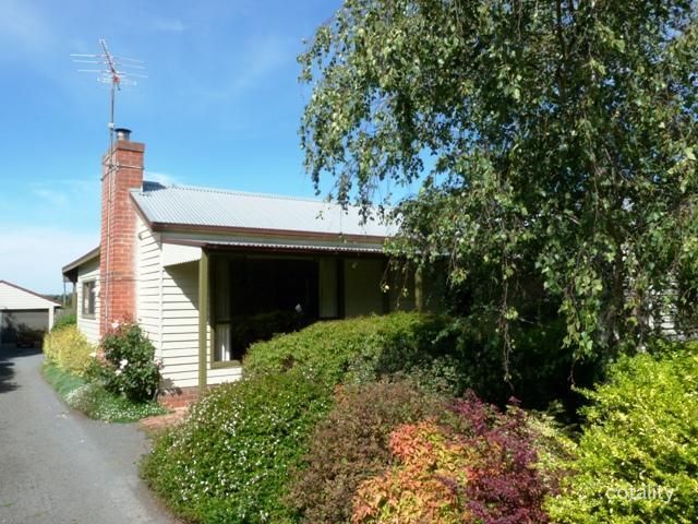 396 Blacks Rd, Glenormiston South, VIC 3265