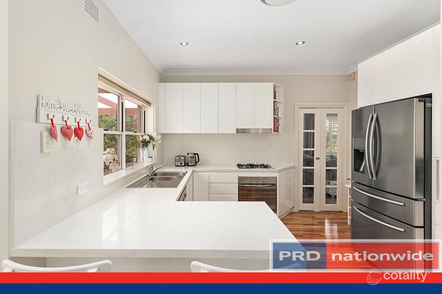 22 Macken Cres, Oatley, NSW 2223