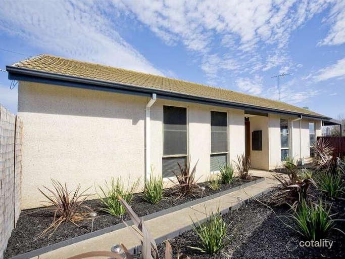 106 Fairbairn Dr, Corio, VIC 3214