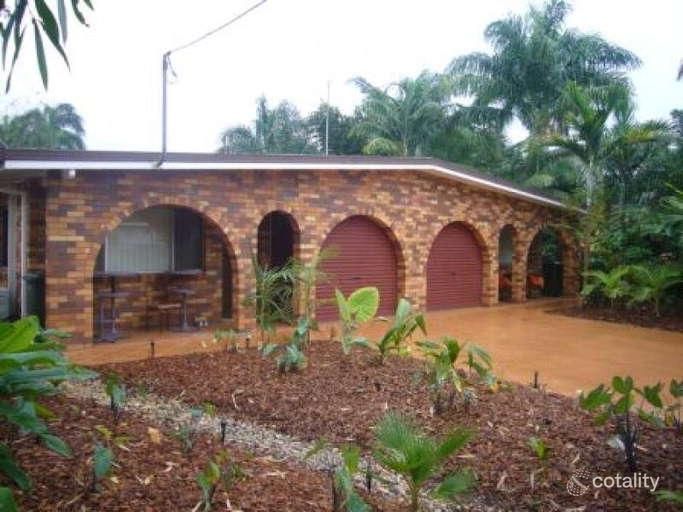 17 Madge St, Norman Gardens, QLD 4701