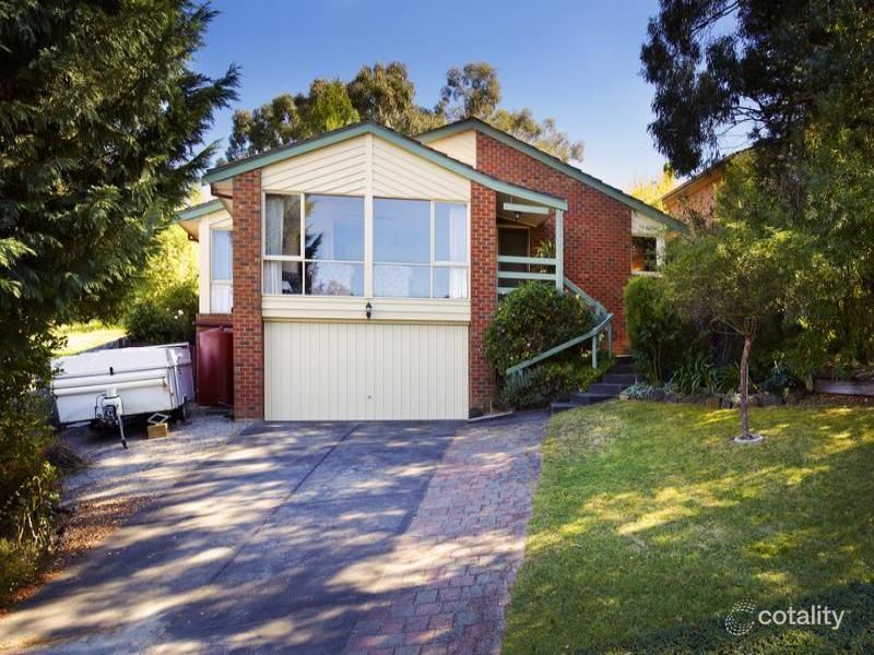 39 Hillingdon Dr, Diamond Creek, VIC 3089
