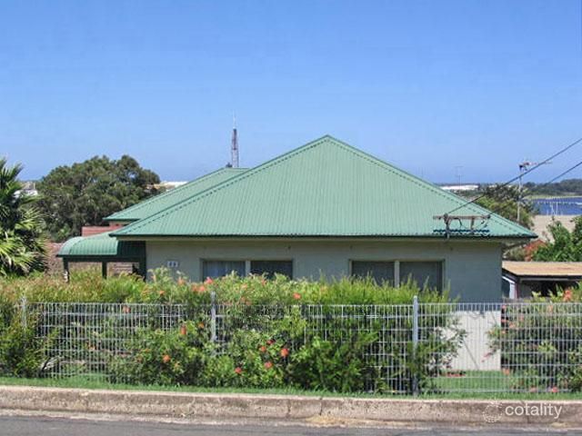 33 Lee St, Warrawong, NSW 2502