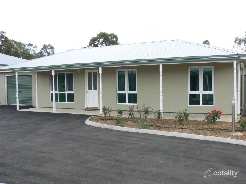 4/16a Emmett St, Golden Square, VIC 3555