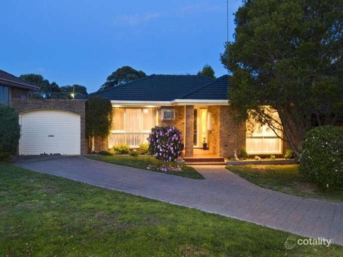 8 Dwyer Pl, Greensborough, VIC 3088