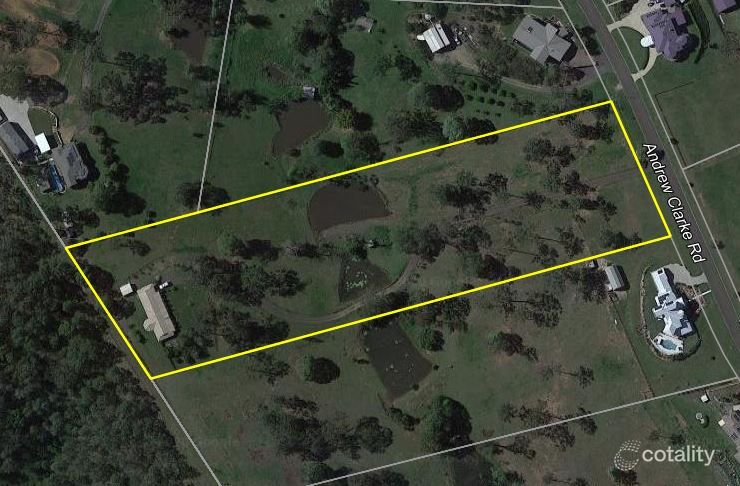 19 Andrew Clarke Rd, Whiteside, QLD 4503