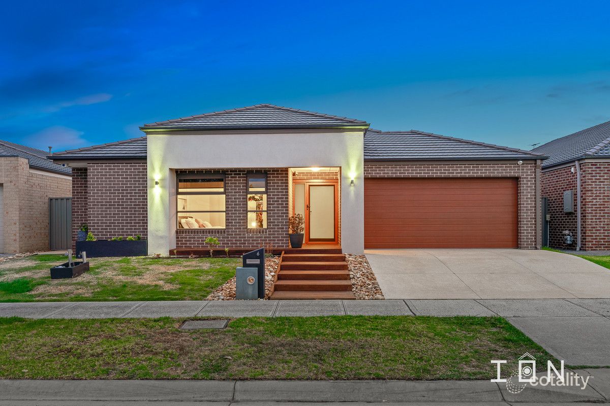 6 Dunstan St, Cranbourne East, VIC 3977