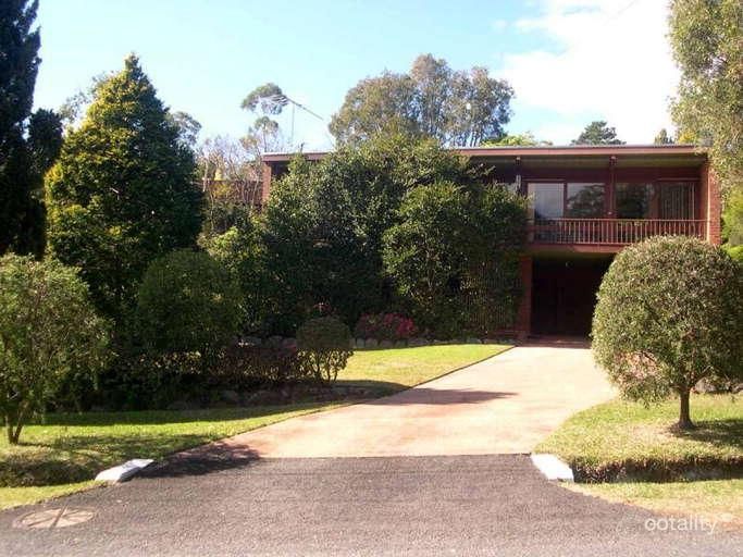 42 Day Rd, Cheltenham, NSW 2119