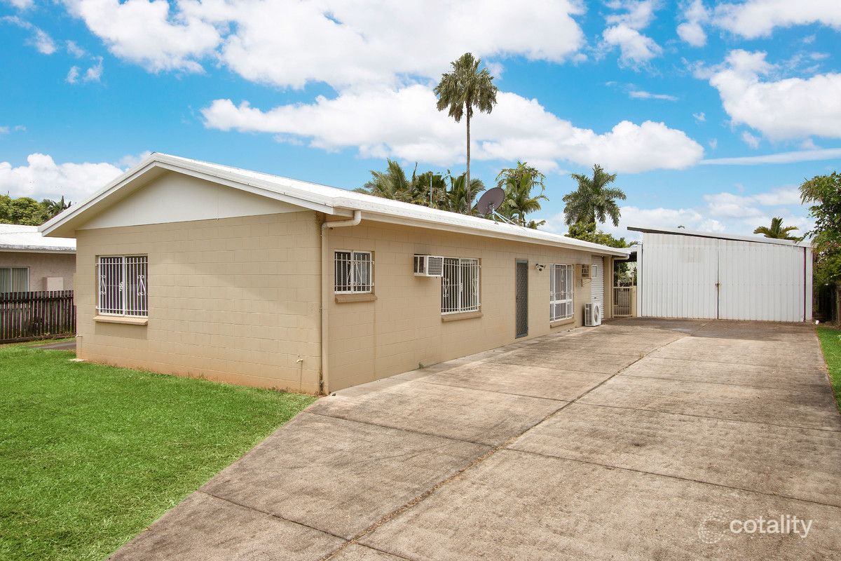 77 Bathurst Dr, Bentley Park, QLD 4869
