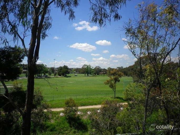 23 Strathnaver Ave, Strathmore, VIC 3041