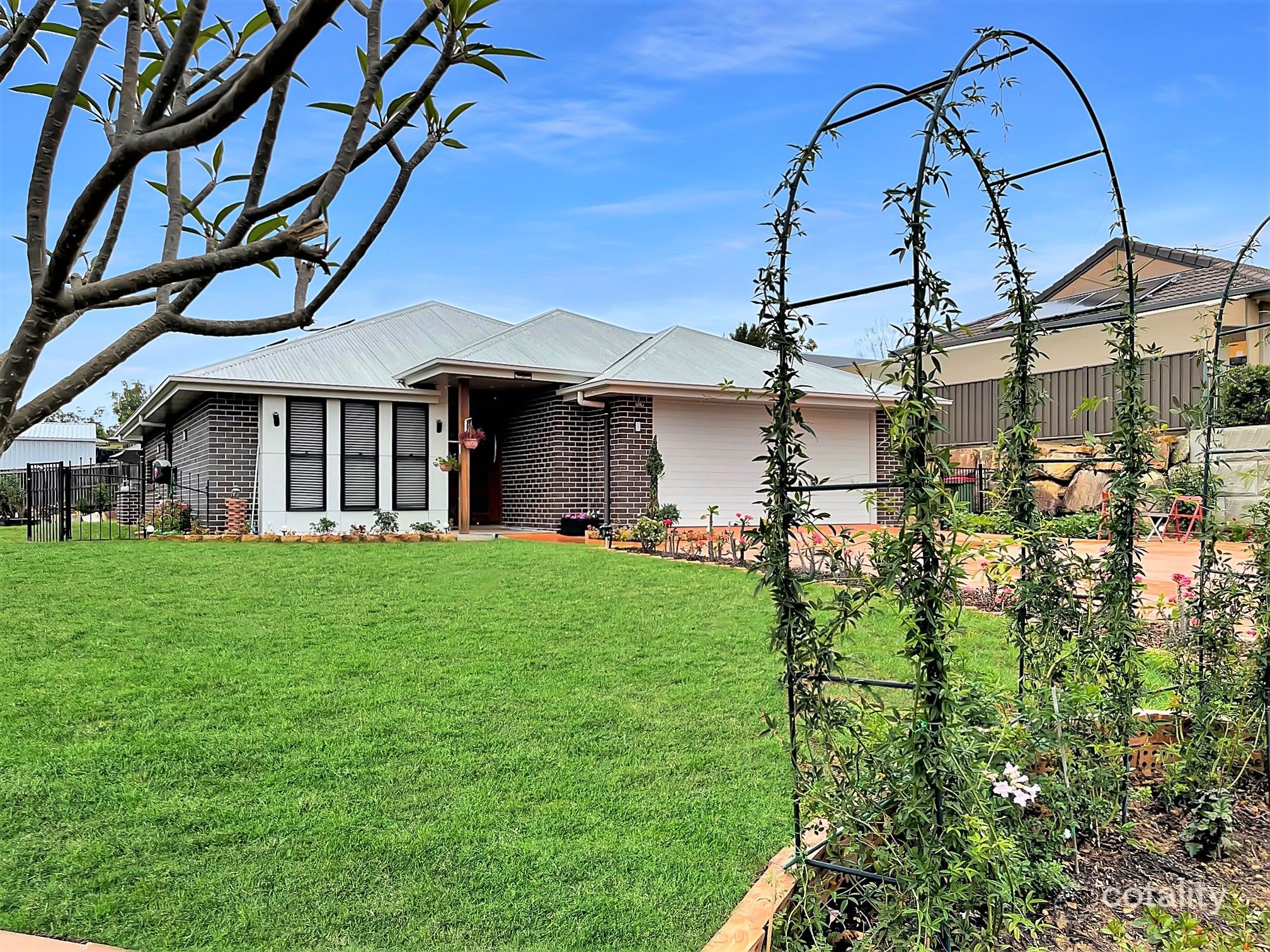 15 Andrews Dr, Gatton, QLD 4343