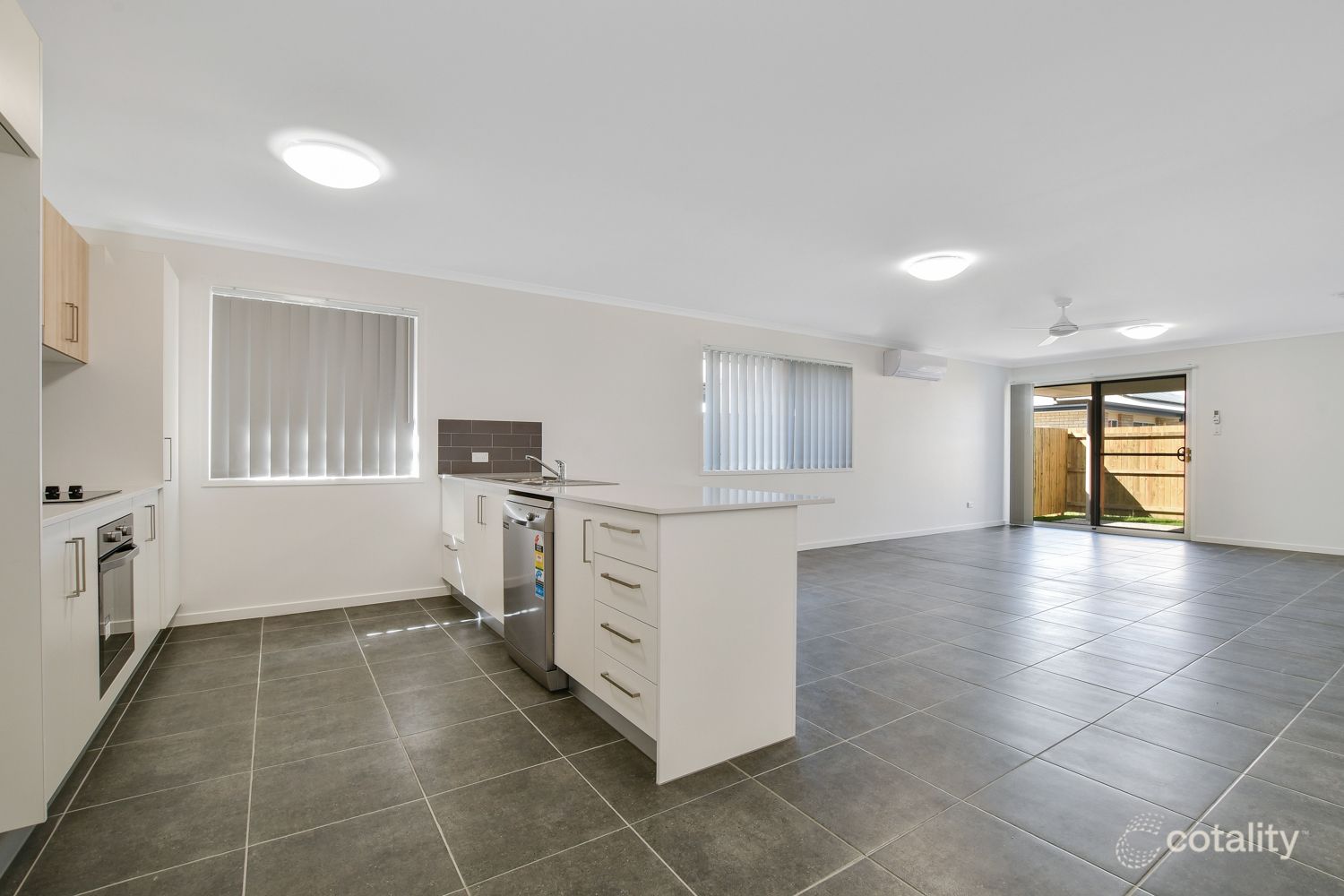 48 Sunray Ave, Palmview, QLD 4553