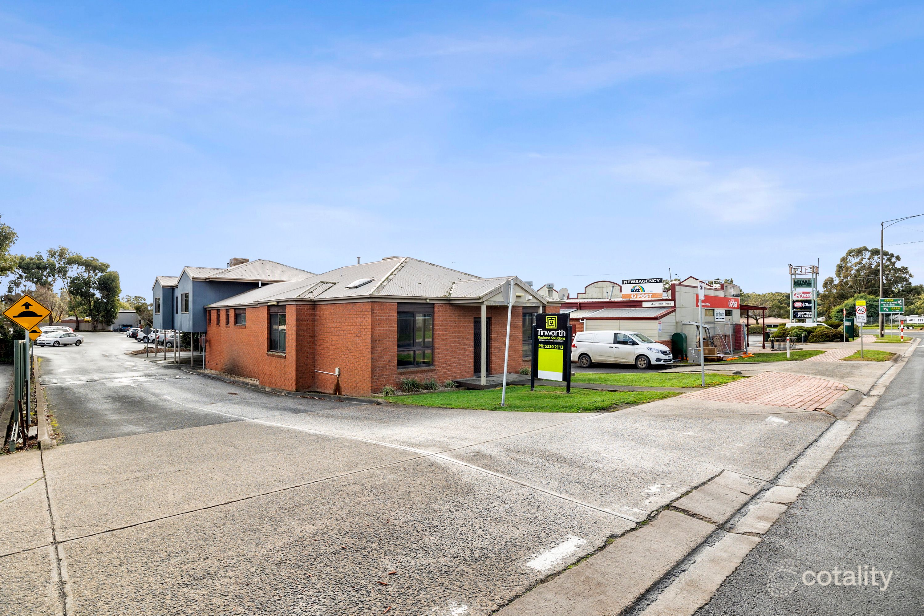 8 Whitehorse Rd, Mount Clear, VIC 3350